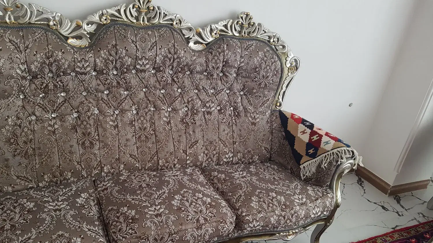 یک سرویس مبلمان ۹ نفره|مبلمان خانگی و میز عسلی|هشترود, |دیوار