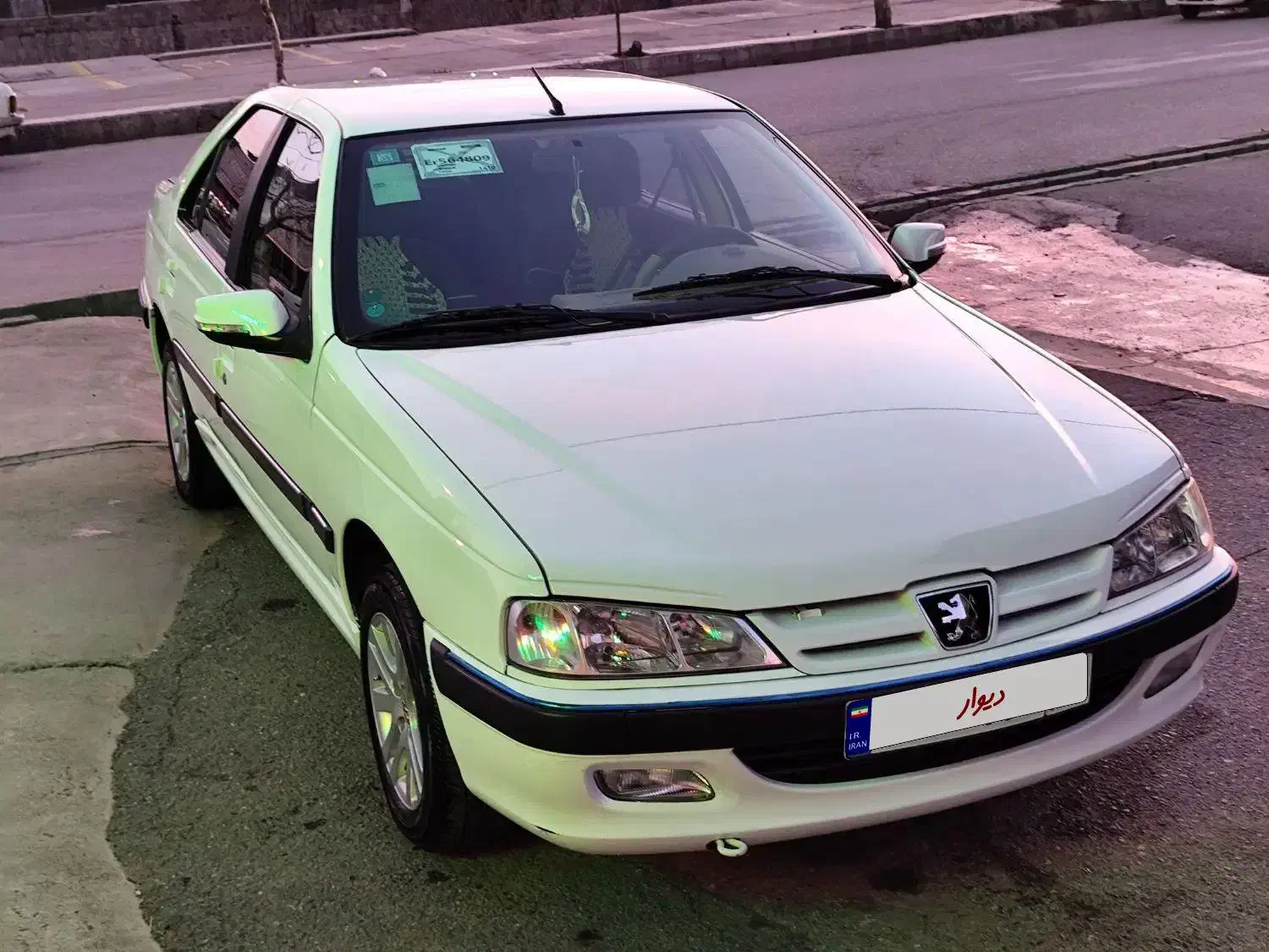 پژو پارس سفارشی  مدل 1401 نیم فول بدون رنگ و نقطه|خودرو سواری و وانت|بانه, |دیوار