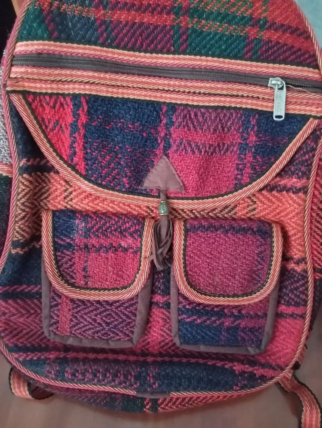 کوله سنتی|کیف، کفش، کمربند|سبزوار, قلعه‌نو دهزار|دیوار