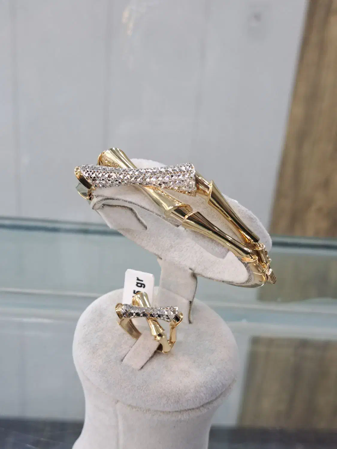 ست دستبند و انگشتر استخونی|جواهرات|قم, نیروگاه|دیوار