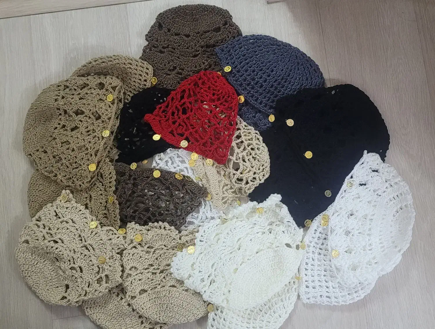 کلاه بافتنی|لباس|شیراز, شهرک صدا و سیما|دیوار