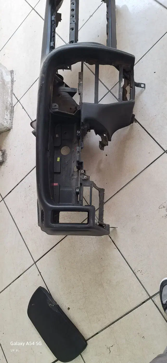 داشبوردزانتیا|قطعات یدکی و لوازم جانبی|رشت, سیا اسطلخ|دیوار