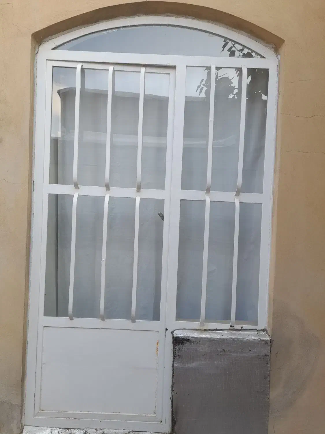 فروش درب و پنجره ی اهن|مصالح و تجهیزات ساختمان|سقز, |دیوار