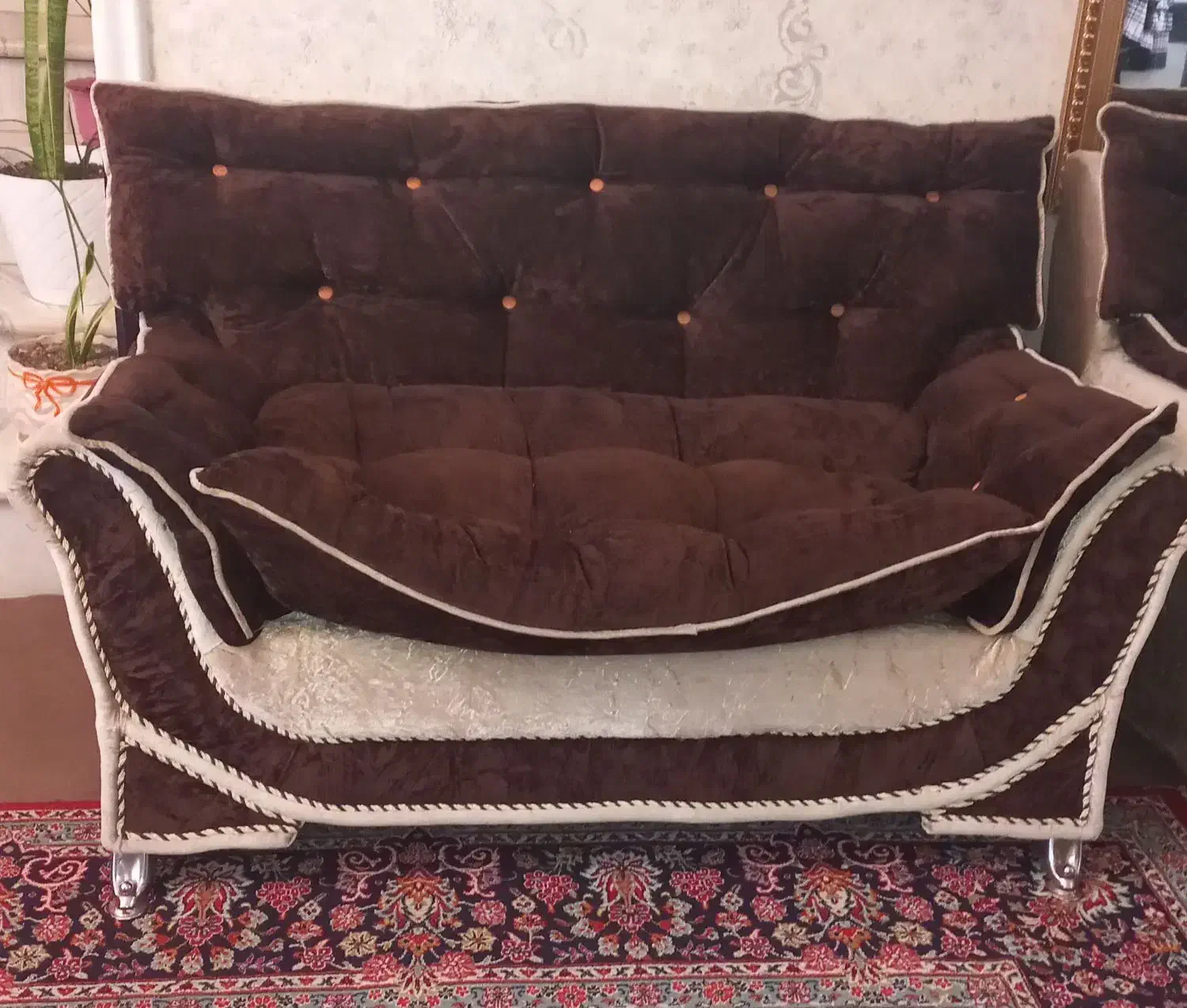 مبل (۷نفره)وجلومبلی(۴نفره)|مبلمان خانگی و میز عسلی|کردکوی, |دیوار