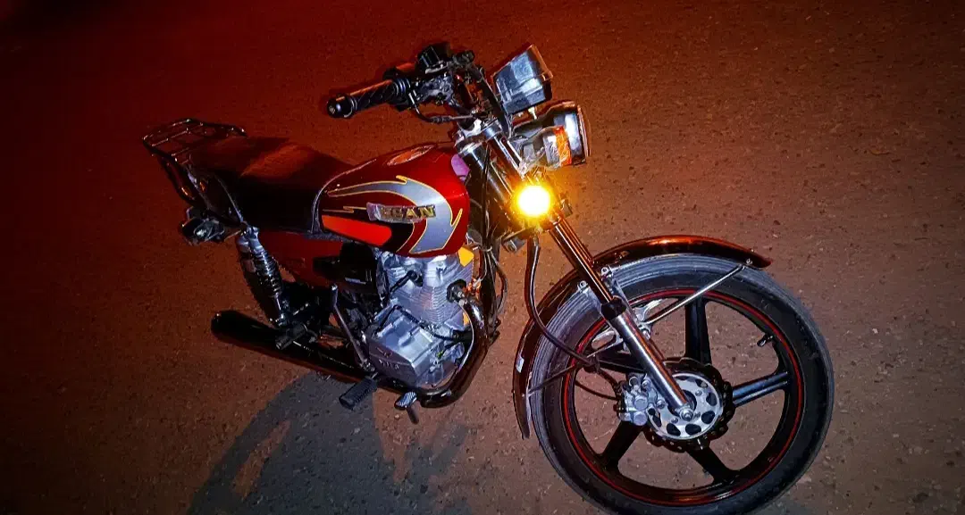 هندا 200|موتورسیکلت|تربتحیدریه, قائم|دیوار