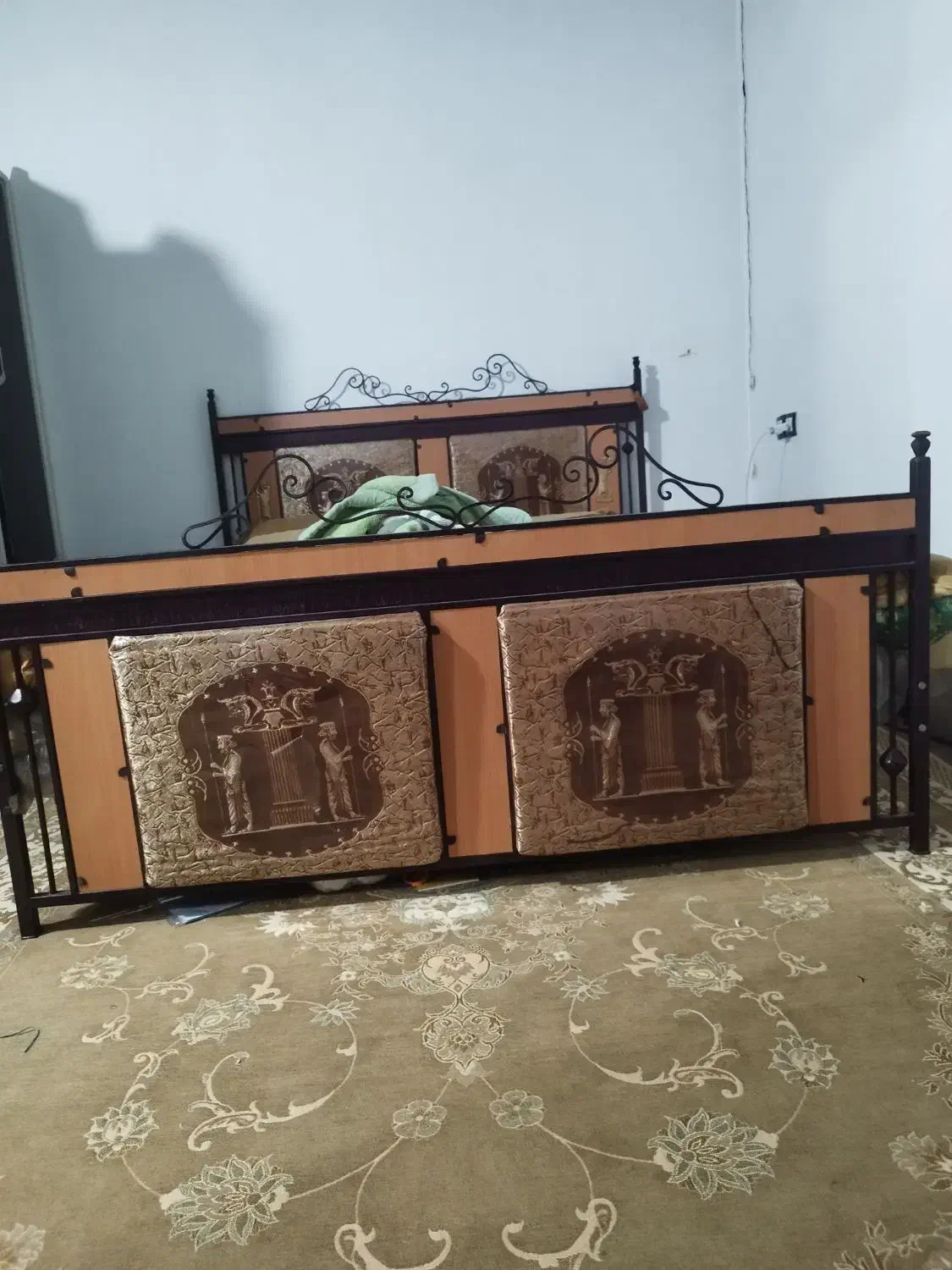 سرویس خواب کامل|تخت و سرویس خواب|قیروکارزین, |دیوار