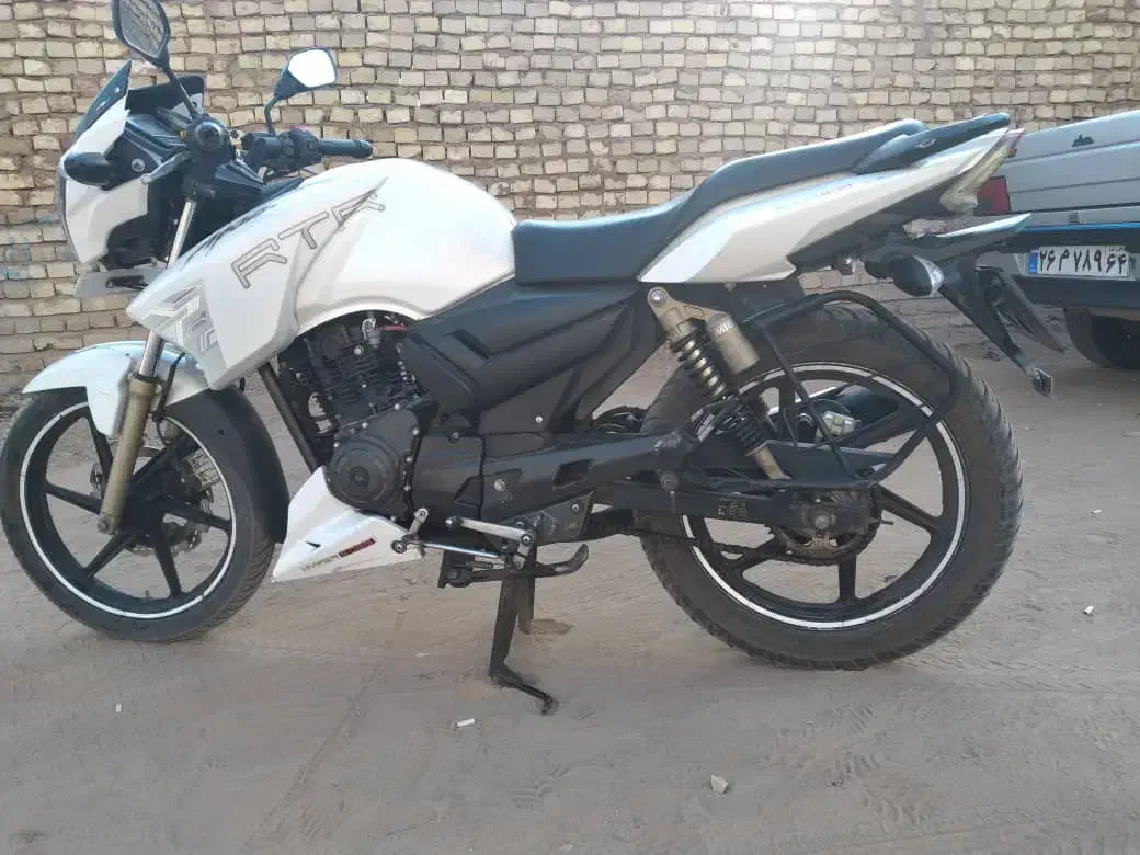 موتور سالم، فنی وبرقی هیچ عیبی ندارد|موتورسیکلت|یزد, |دیوار