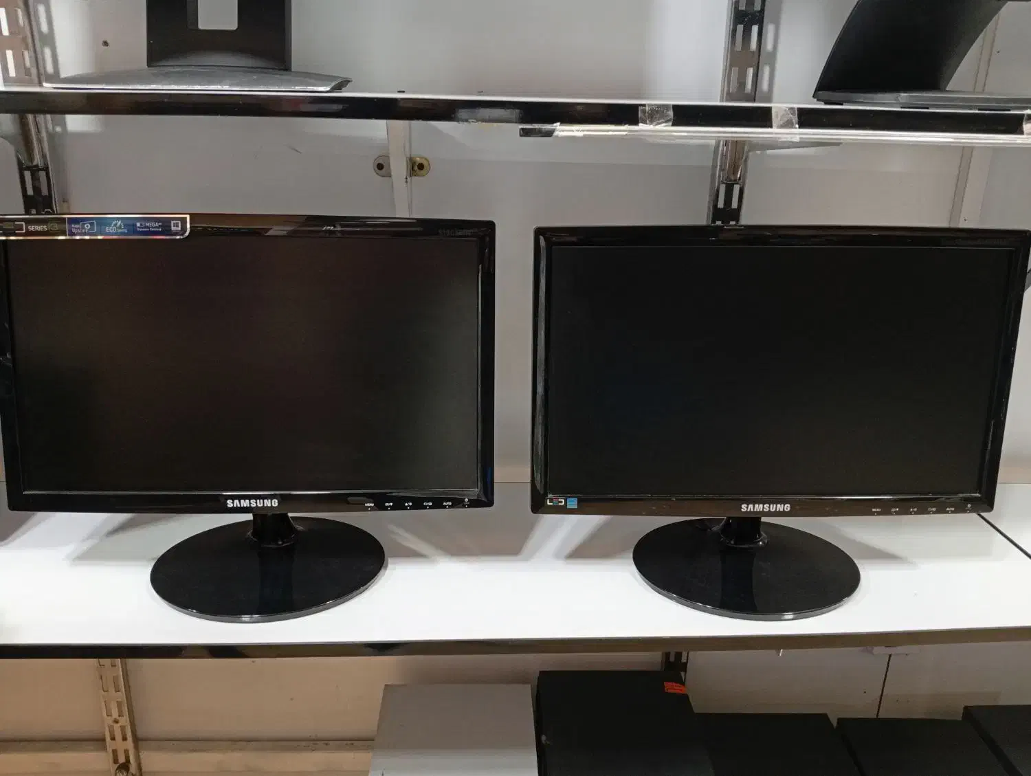 مانیتور استوک ۲۰اینچledبرند سامسونگ|قطعات و لوازم جانبی رایانه|شهرکرد, |دیوار