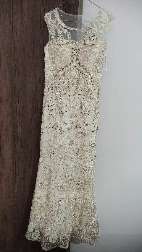 پیراهن مجلسی|لباس|نقده, |دیوار