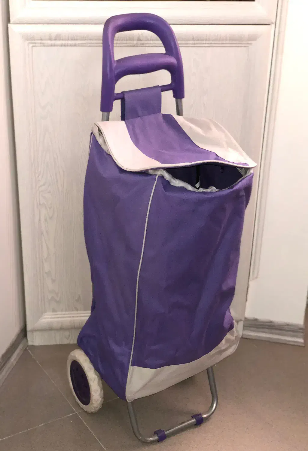 چرخ خرید|کیف، کفش، کمربند|مشهد, دانشجو|دیوار