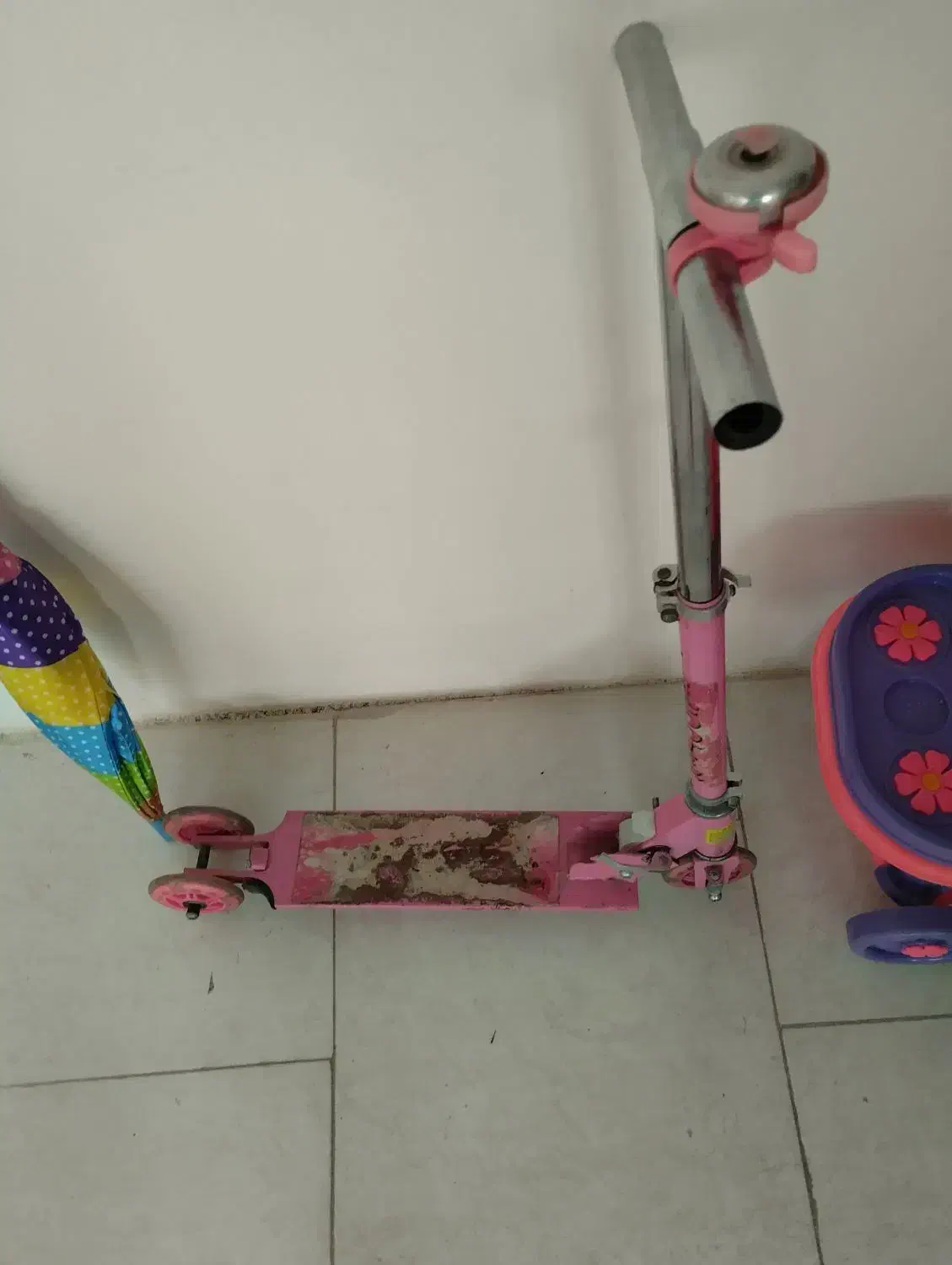 اسباب بازی|اسباببازی|پرند, فاز ۶|دیوار