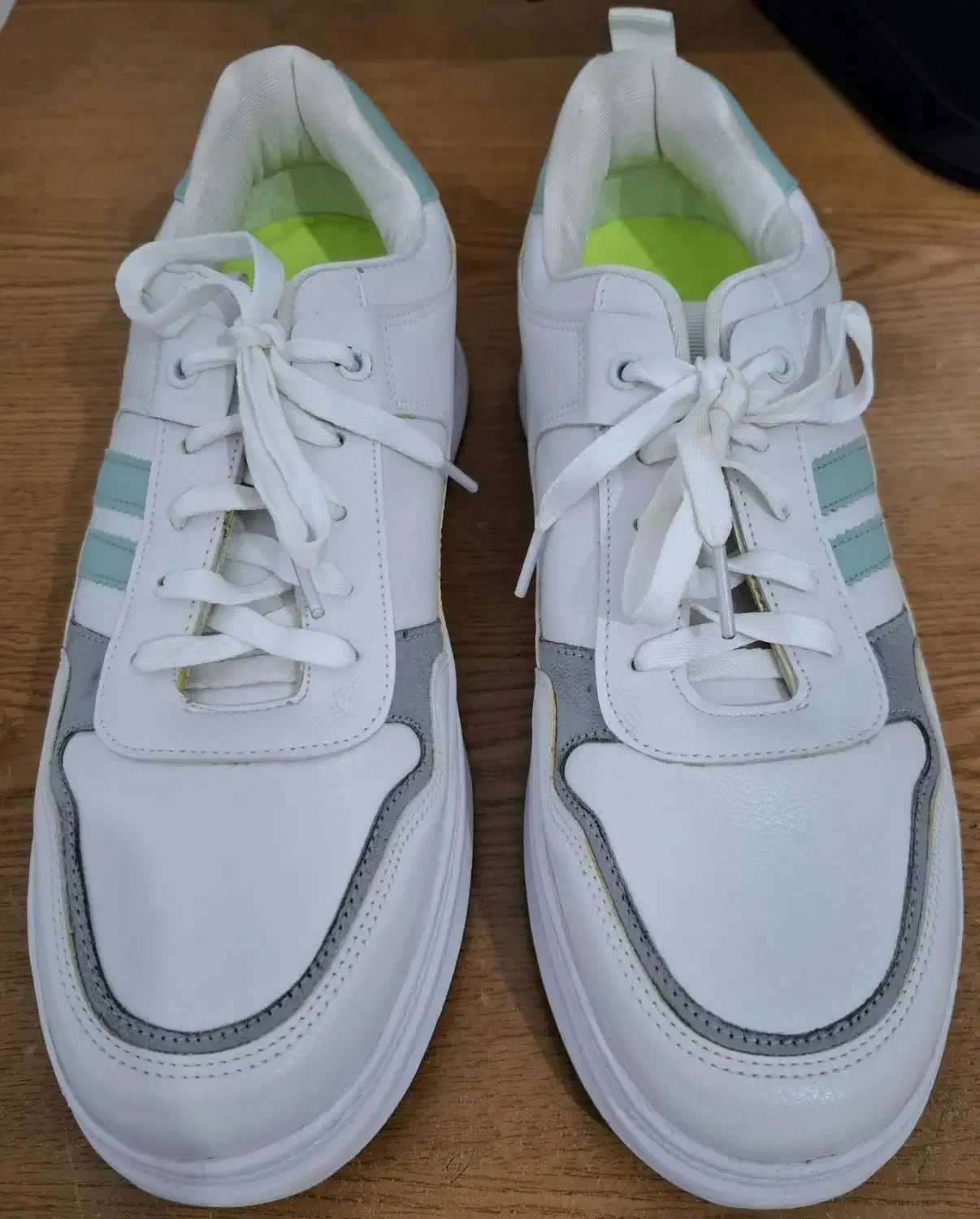 کتانی نو با تخفیف بالا|کیف، کفش، کمربند|بجنورد, |دیوار