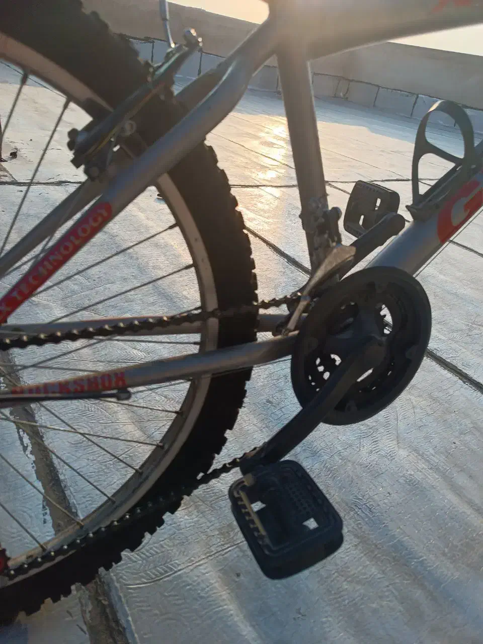 دوچرخه 24 آلمینیوم|دوچرخه، اسکیت، اسکوتر|رباط‌کریم, رباط‌کریم|دیوار