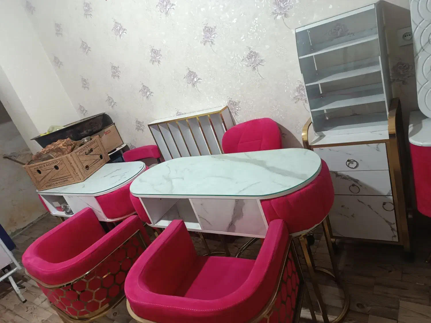 لوازم کامل سالن زیبایی|آرایشگاه و سالنهای زیبایی|ری, اقدسیه|دیوار