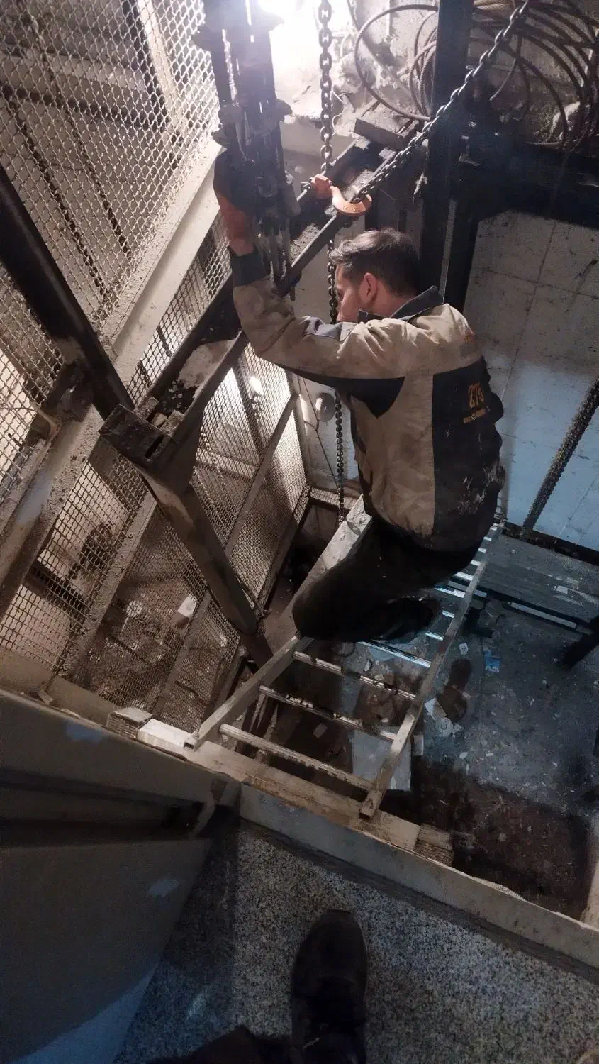 سرویس،تعمیرات و راه اندازی آسانسور (سرویسکارمجرب)|خدمات پیشه و مهارت|فردیس, نسترن غربی|دیوار