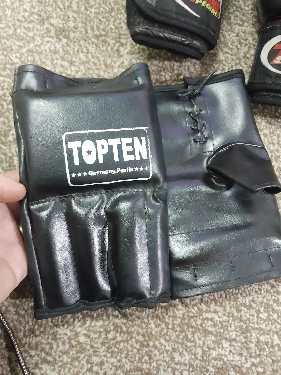 دستکش بوکس و فایت و کنگ فو|تجهیزات ورزشی|قم, صفائیه|دیوار