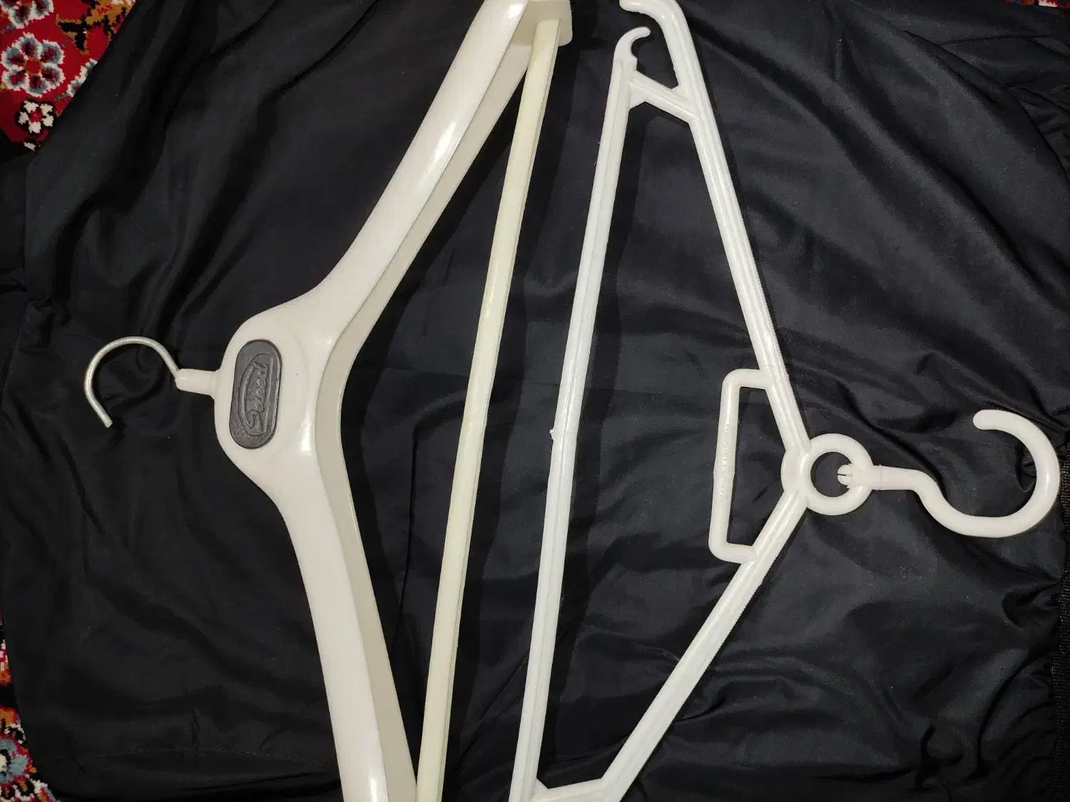 چوب کار|بندرخت و رخت‌آویز|قرچک, زیبا شهر|دیوار