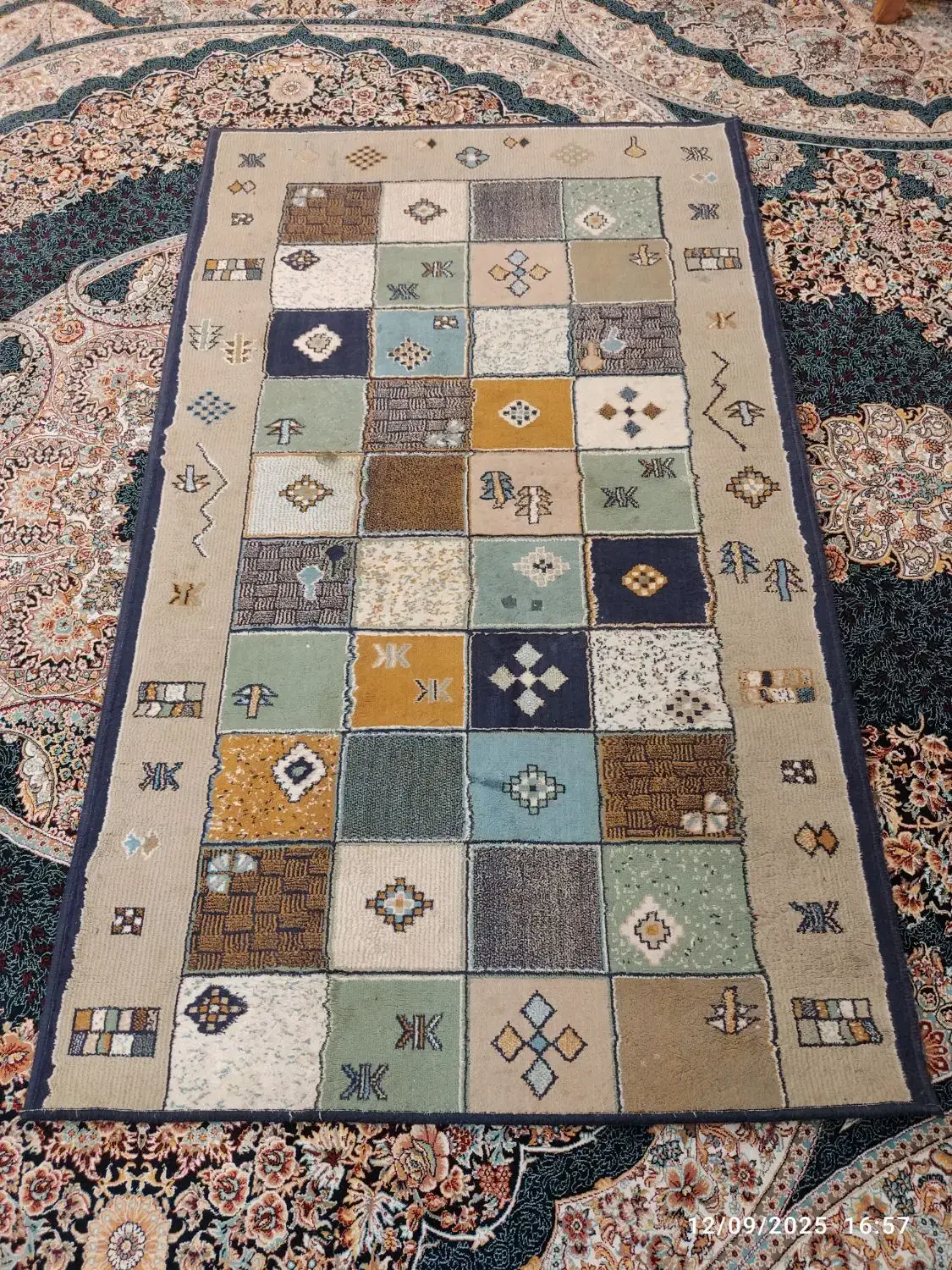 فرش وپشتی|فرش|اصفهان, جلالیه|دیوار