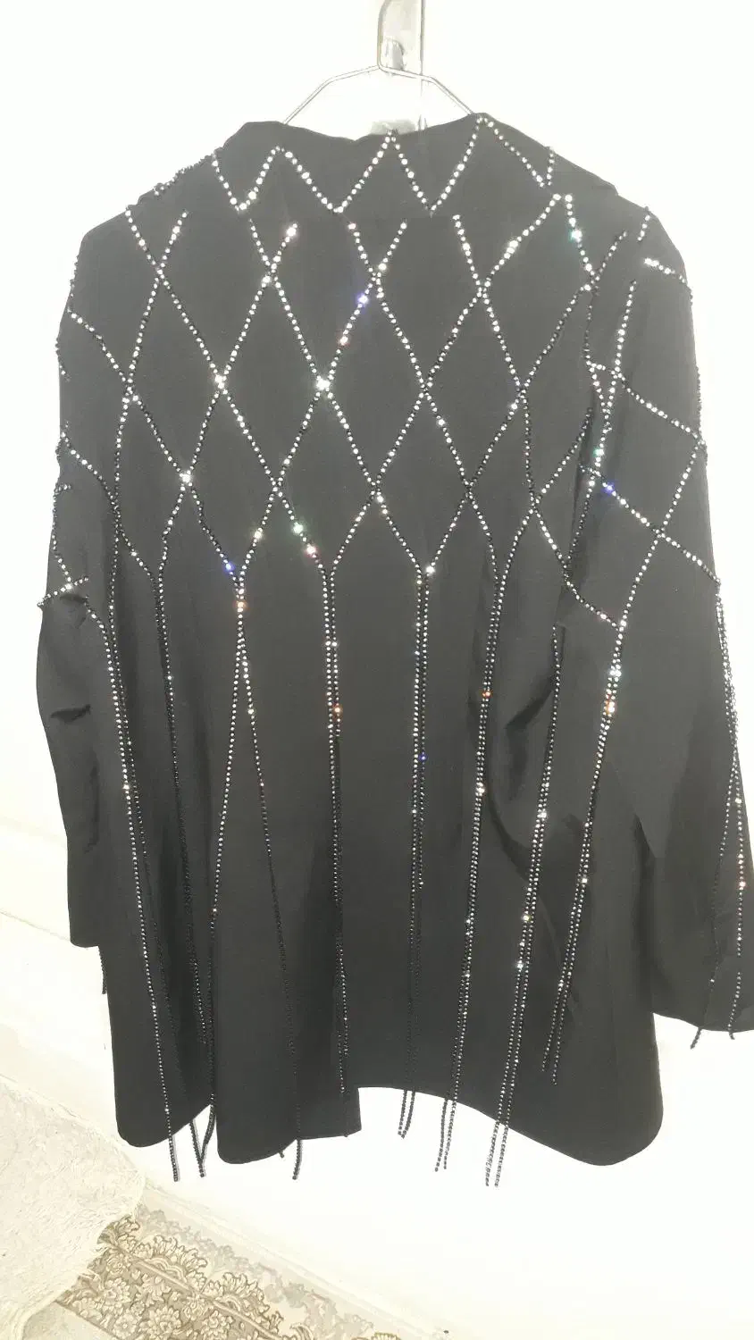 مانتو و کت|لباس|قرچک, میرزائی شمالی|دیوار