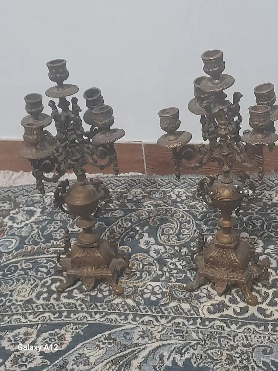 شمدان برنزی قدیمی|کلکسیون اشیاء عتیقه|رشت, جانبازان|دیوار