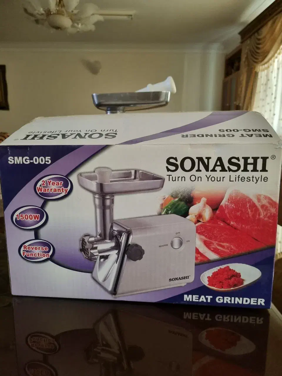 فروش لوازم ( کمد میز اتو و چرخ گوشت سوناشی)|حراج|بیرجند, |دیوار