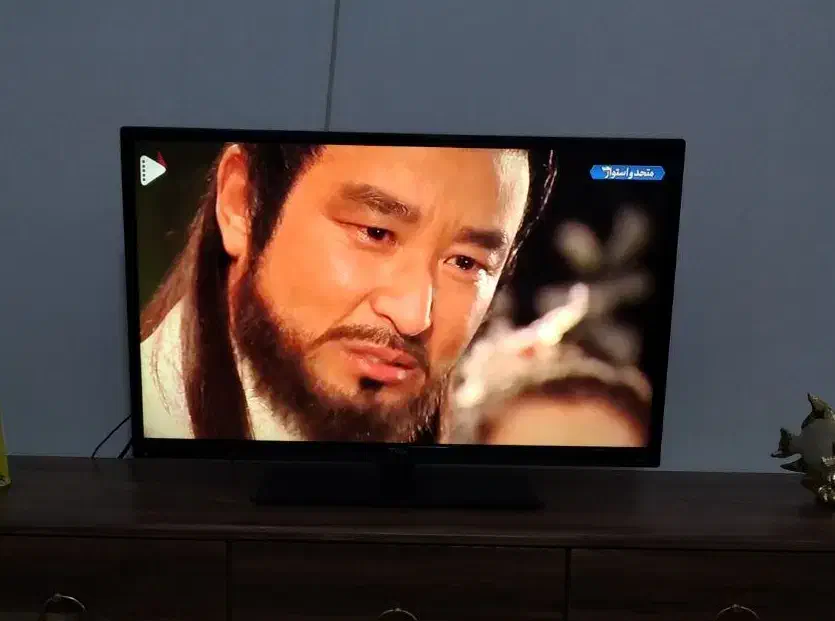 تلویزیون۳۲اینچTCL|تلویزیون و پروژکتور|اهر, |دیوار