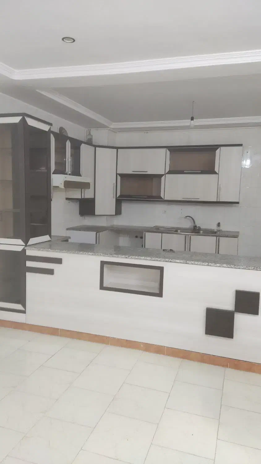 اجاره ای تفت، آپارتمان شیک و تمیز|اجارهٔ آپارتمان|تفت, |دیوار