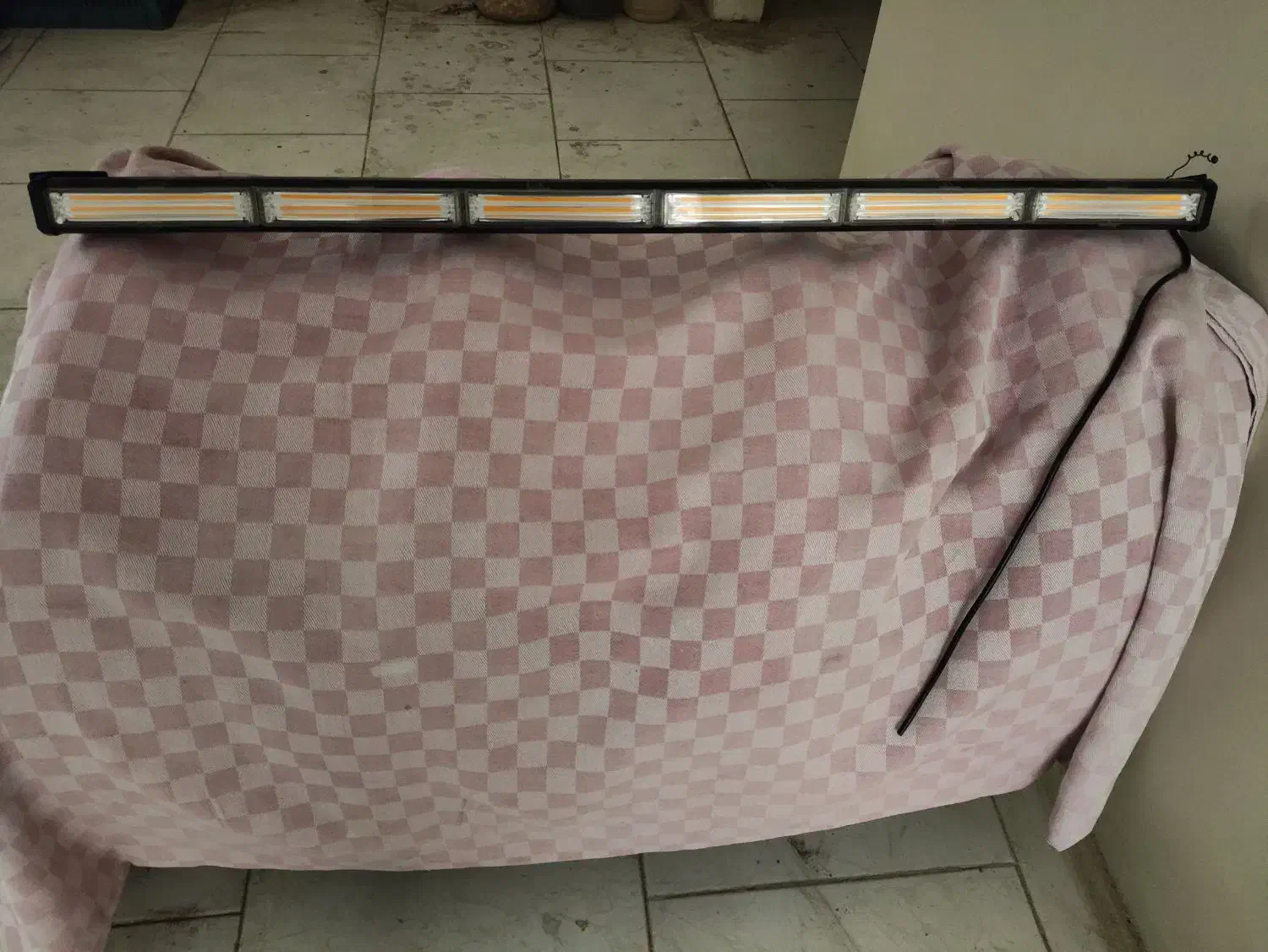 چراغ فدرالی|لامپ و چراغ|فردیس, نگارستان|دیوار