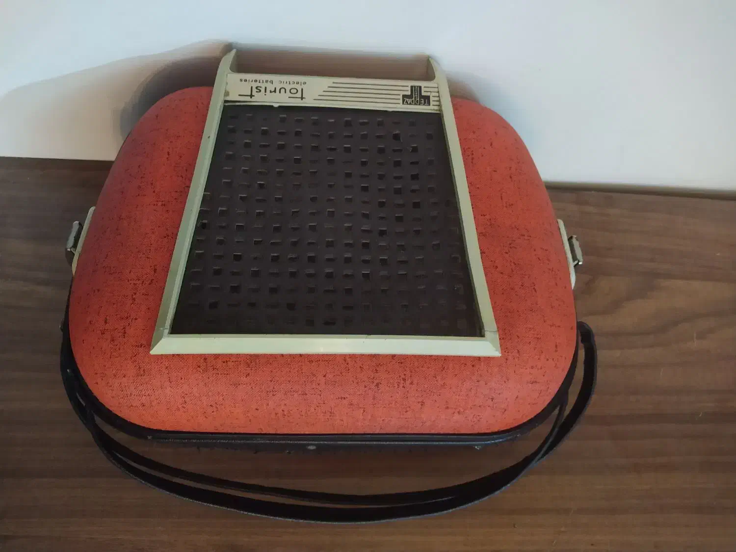 گرام تپاز در حد نو کاملا سالم آنتیک عتیقه|کلکسیون اشیاء عتیقه|مشهد, راهنمایی|دیوار