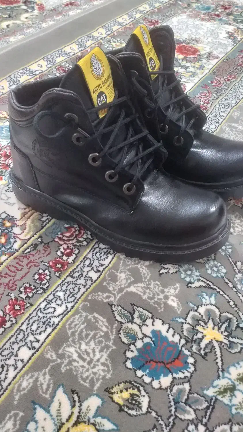 کفش چرم نیم پوت|کیف، کفش، کمربند|سرپل ذهاب, |دیوار