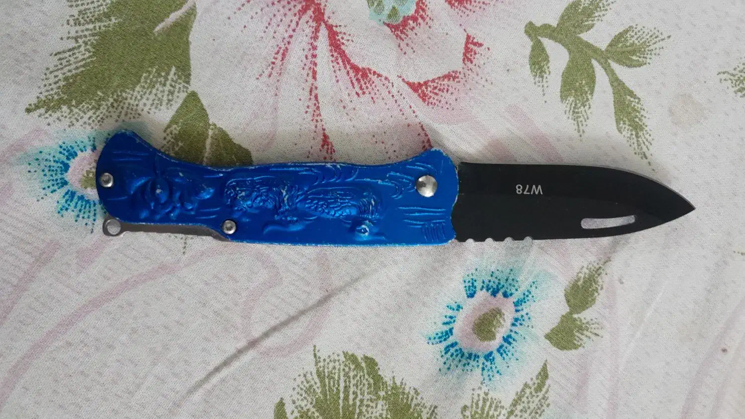 چاقو|کلکسیون اشیاء عتیقه|گنبد کاووس, |دیوار