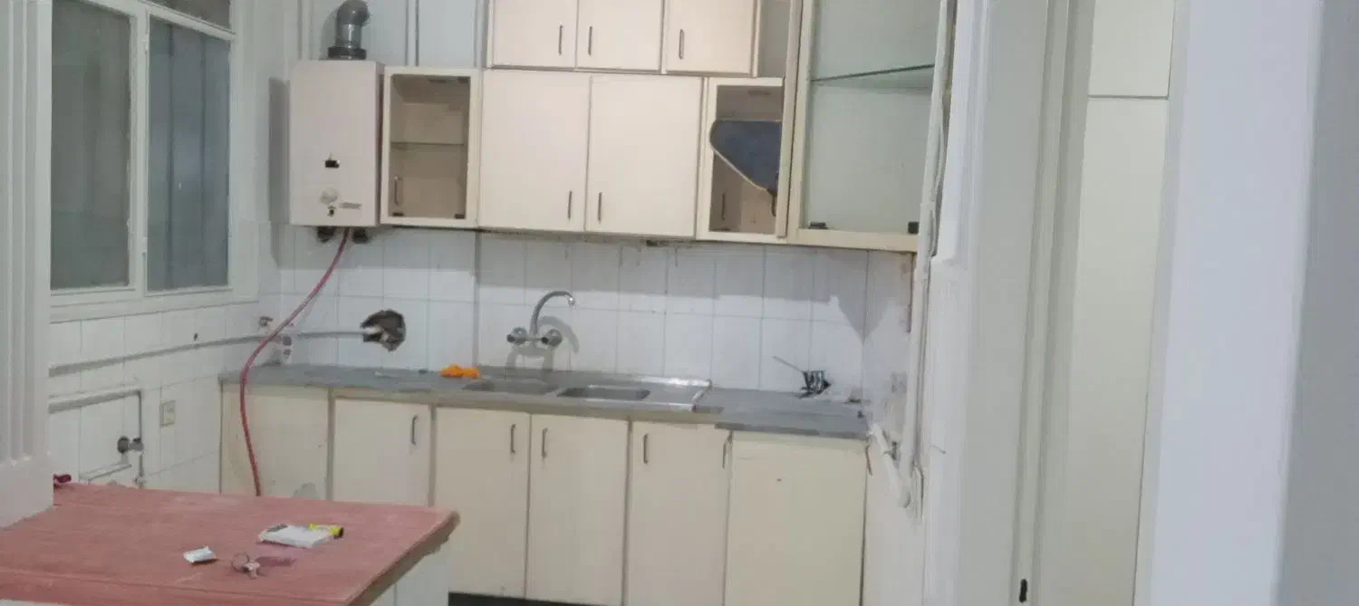 ۶۵ متر یکخوابه طبقه اول باانباری بریانک غربی