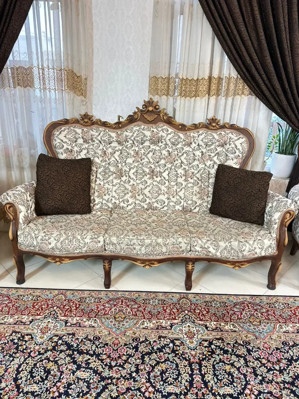فروش مبل 9 نفره تمام چوب گردو|مبلمان خانگی و میز عسلی|شیراز, شهرک امیر کبیر|دیوار