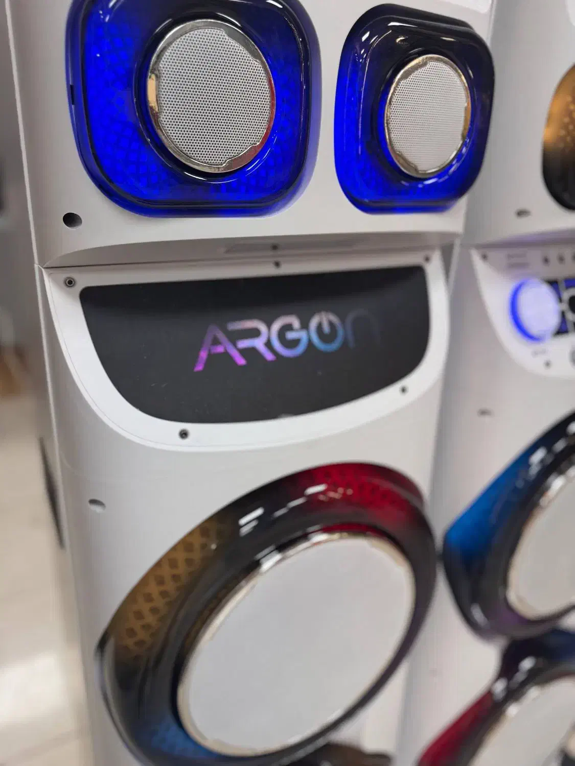 اسپیکر 18ماهه بدون چک و پیش پرداخت|سیستم صوتی خانگی|کاشان, معلم|دیوار