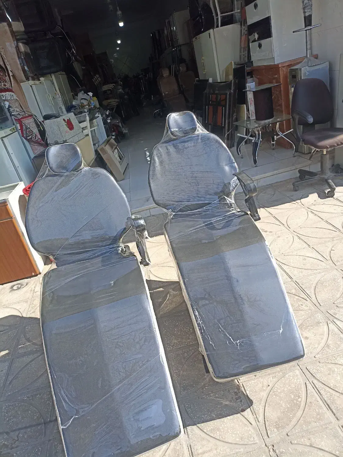 صندلی آرایشگاه|صندلی و نیمکت|سبزوار, طبرسی (جعفرآباد)|دیوار