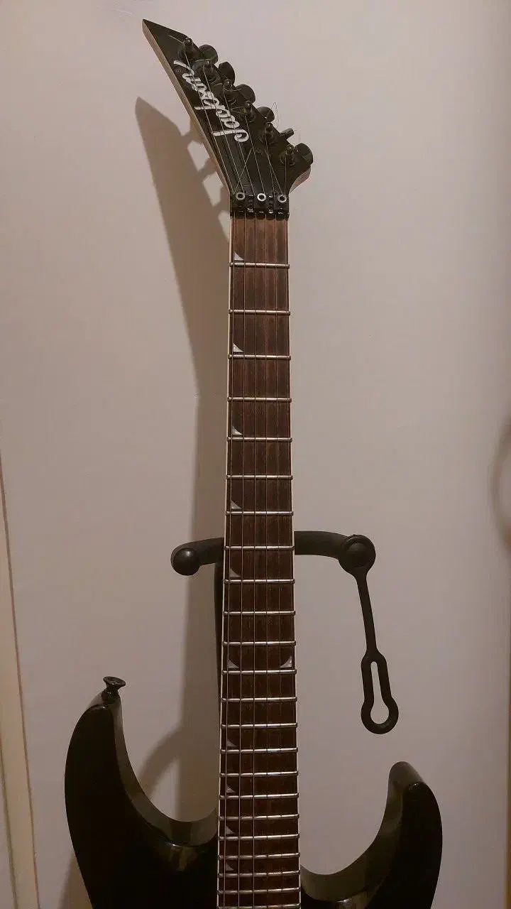 گیتار دزدیده شده/ جکسون/ Jackson|اشیا|تهران, بهارستان|دیوار