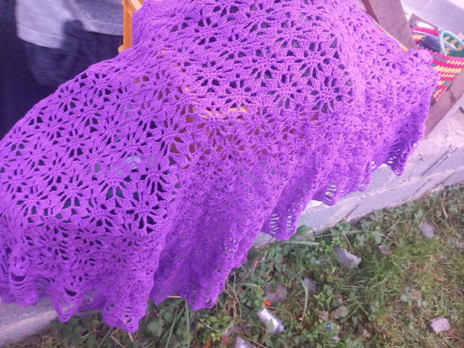 روسری زنانه|لباس|لاهیجان, شیشه گران|دیوار