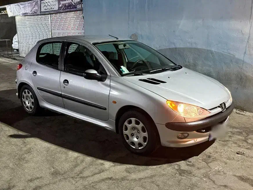 ۲۰۶ مدل ۸۵ تیپ ۳ نصف گلگیر رنگ|خودرو سواری و وانت|مشهد, وکیل‌آباد|دیوار