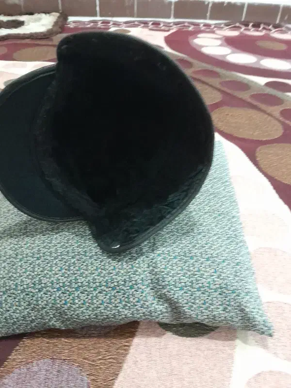 کلاه در حد نو برای فروش|لباس|رشت, منظریه|دیوار