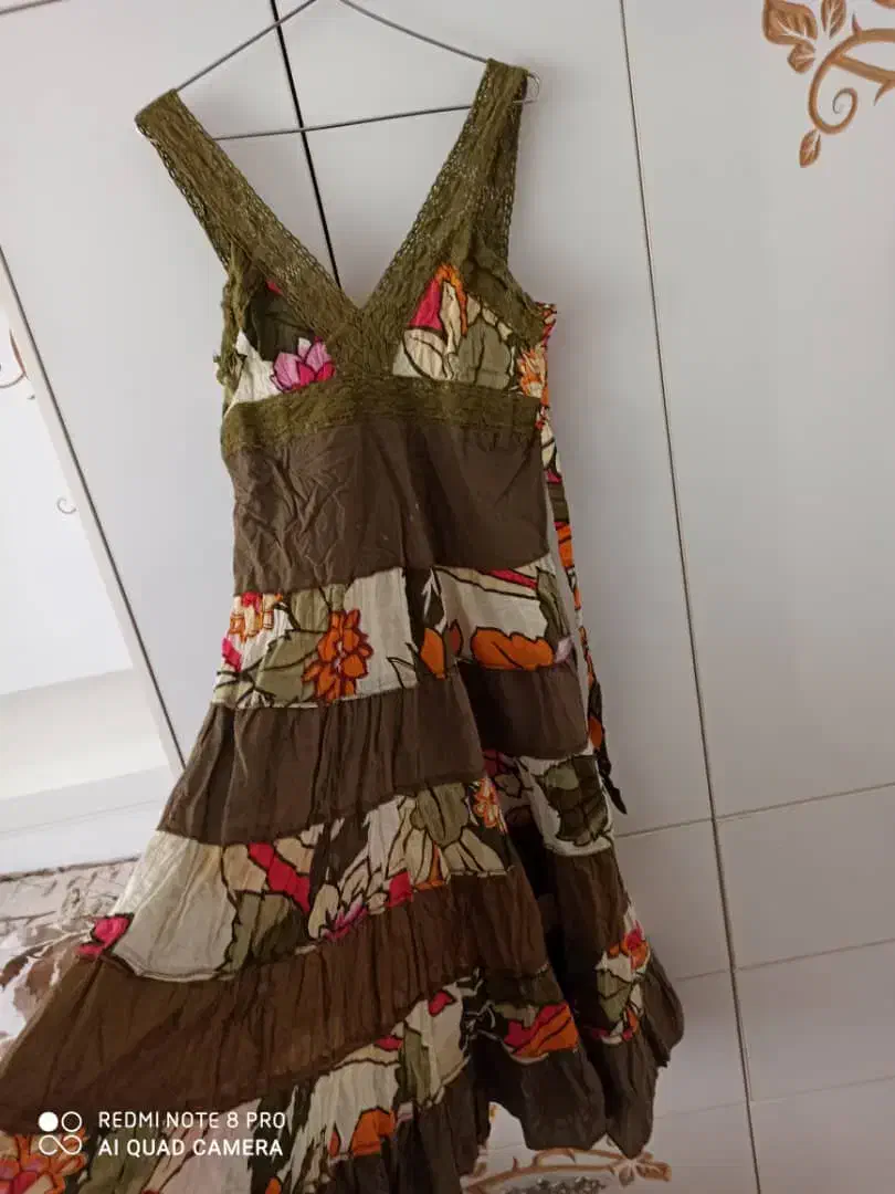 پیراهن وشومیز|لباس|سقز, |دیوار