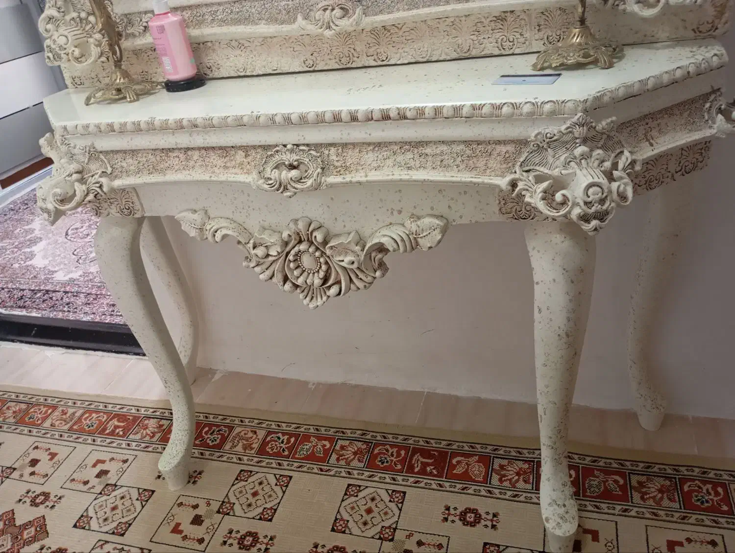 اینه کنسول سفید به رنگ انتیک|بوفه، ویترین، کنسول|خوی, |دیوار