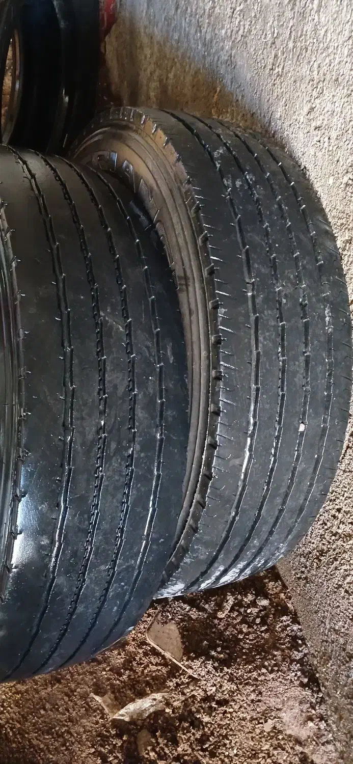 لاستیک  تیوبلس خاوری ۲۳۵|قطعات یدکی و لوازم جانبی|زاویه, |دیوار