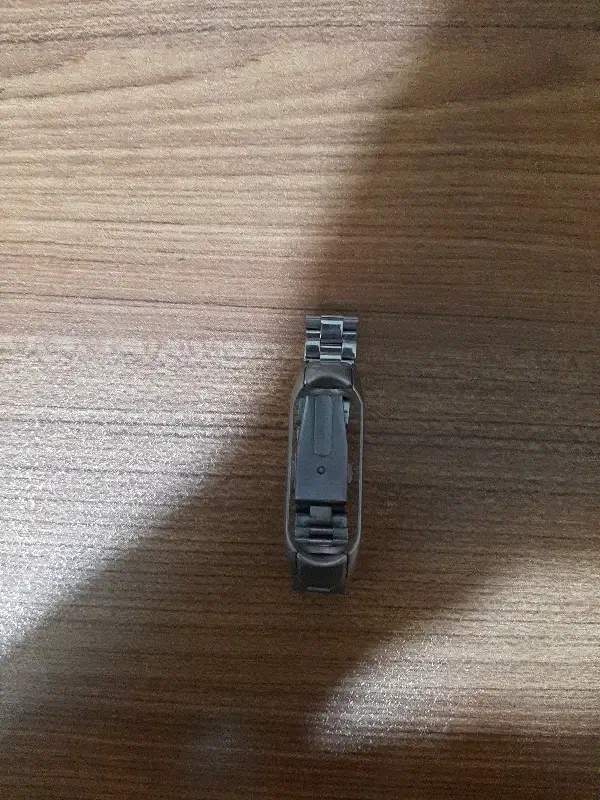 بند فلزی mi band4|ساعت|تهران, مینای شمالی (مخبر)|دیوار