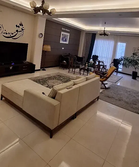 مبل شرکتی سالم|مبلمان خانگی و میز عسلی|قم, شهرک قدس|دیوار