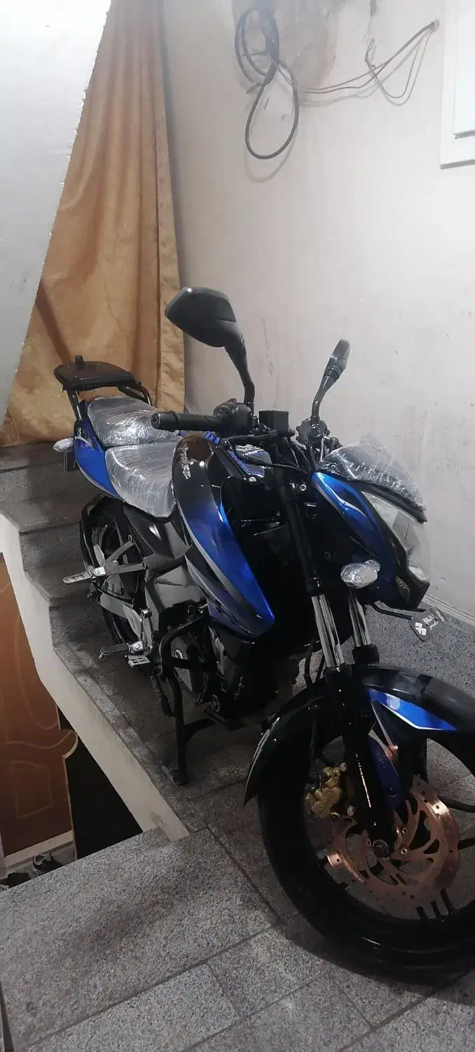 Ns 200 bajaj|موتورسیکلت|تهران, شمیران‌نو|دیوار