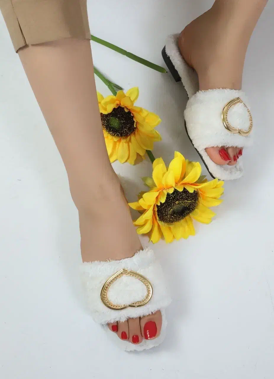 دمپایی حوله ای قلبی|کیف، کفش، کمربند|اهواز, زندوکیلی|دیوار