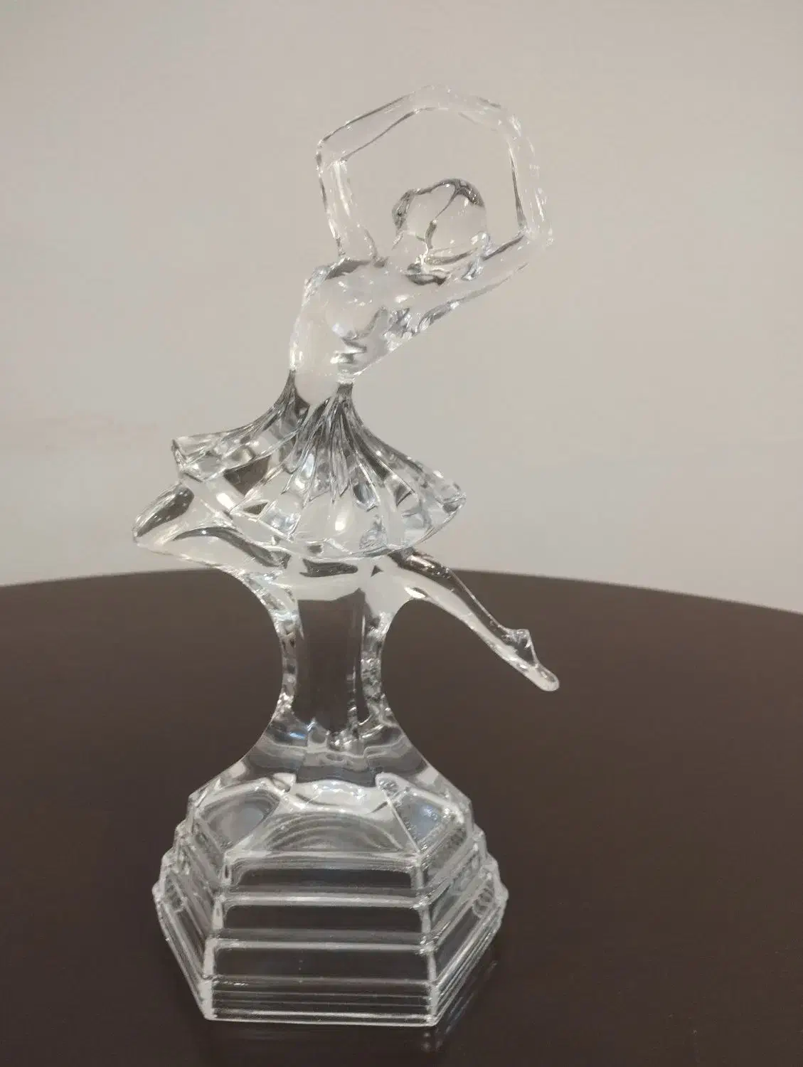 مجسمه های ایتالیایی دنس|کلکسیون اشیاء عتیقه|پردیس, فاز ۱۱|دیوار