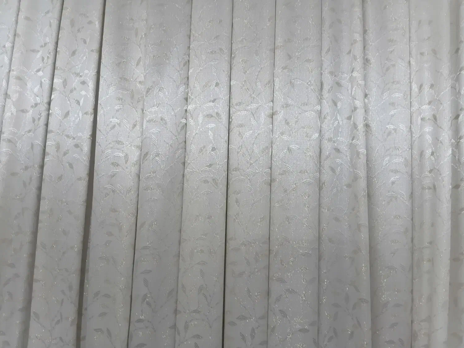 پرده سوزن دوزی|پرده، رانر، رومیزی|قم, قلعه کامکار|دیوار