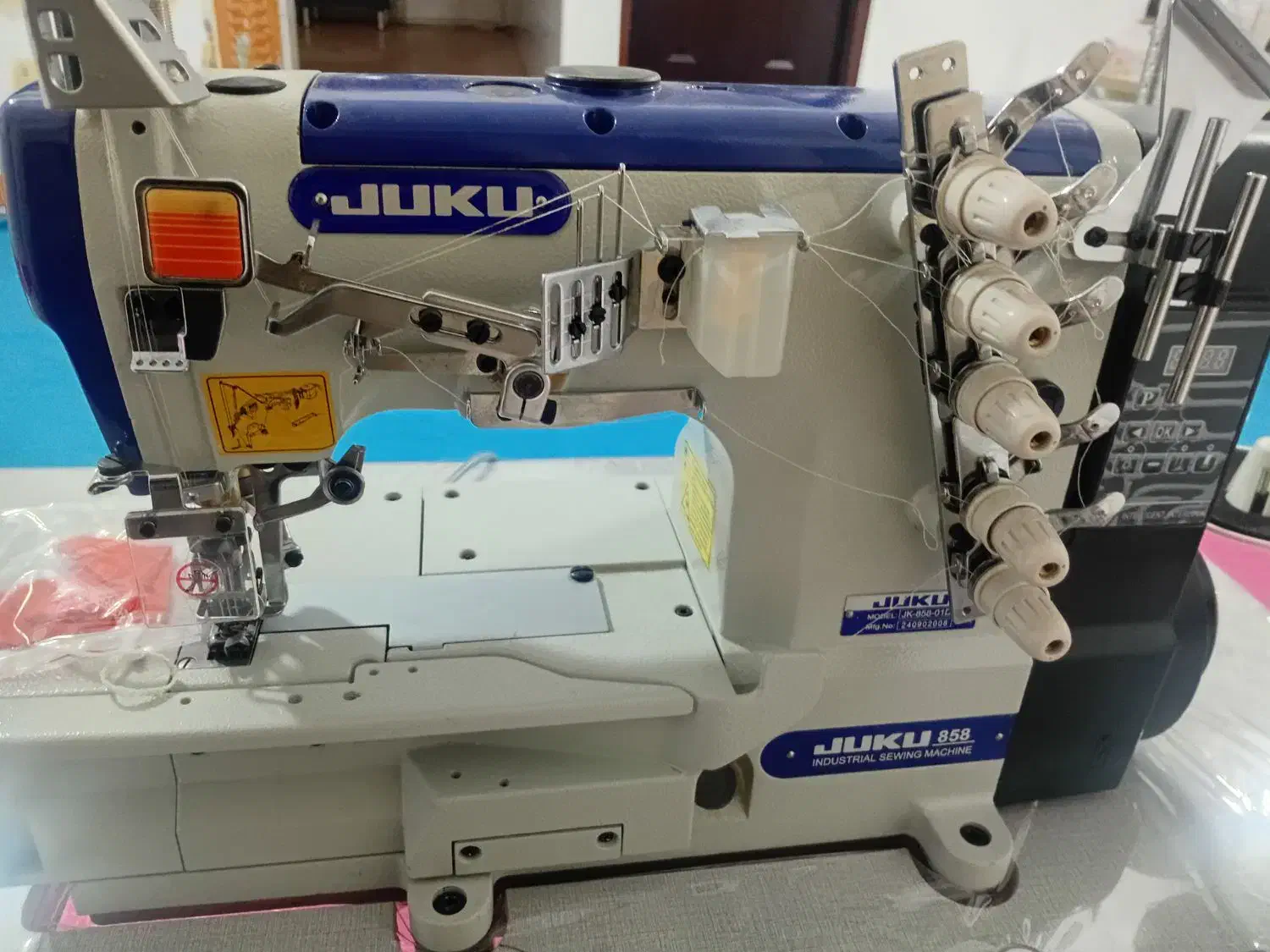 چرخ خیاطی|چرخ خیاطی و ریسندگی|خرمدشت, |دیوار