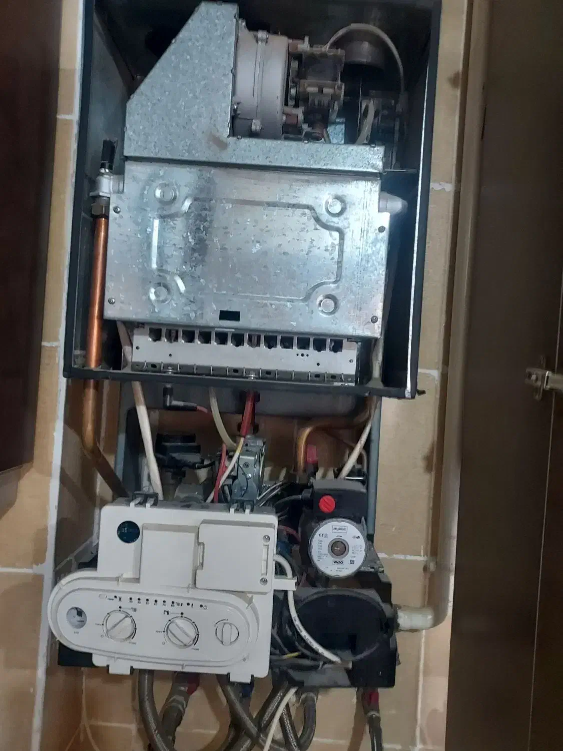 فروش پکیج و آبگرمکن دیواری استوک در حد نو|آبگرمکن، پکیج، شوفاژ|کاشان, یزد‌آباد|دیوار